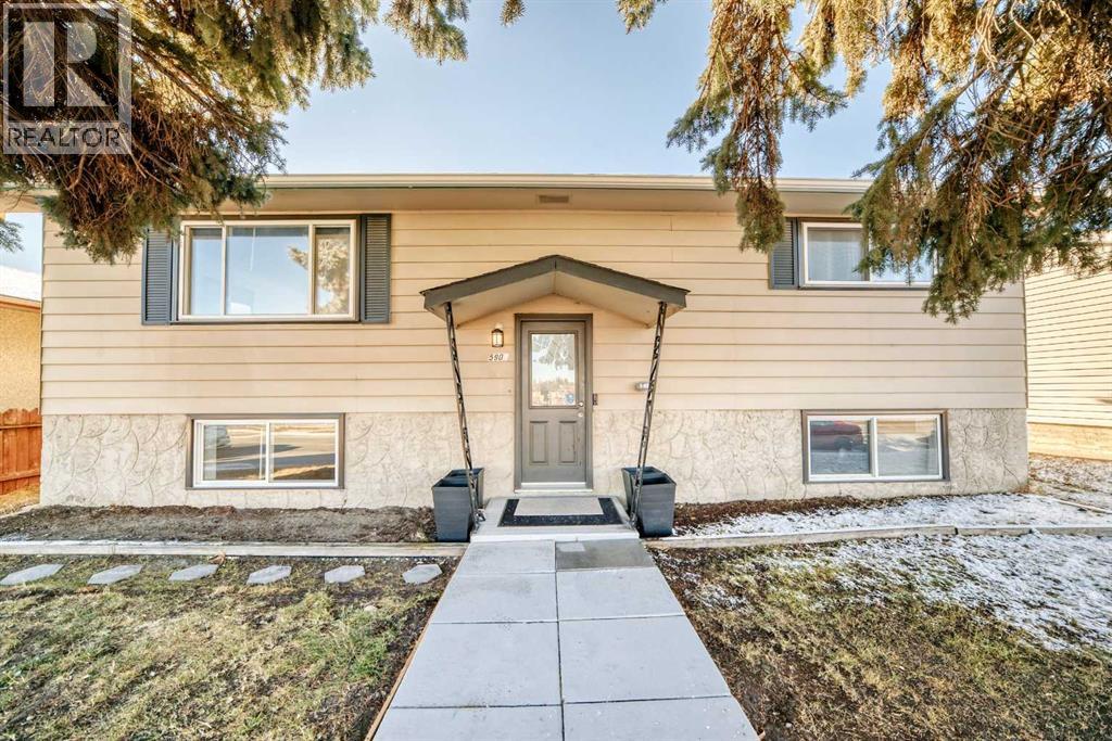 5903 4 Avenue Ne, Calgary, Alberta  T2A 3Y1 - Photo 1 - A2285461