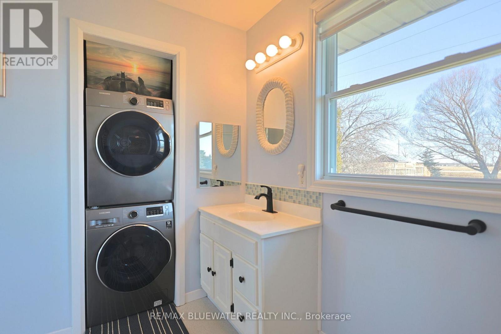 71224 Sandra Street, Bluewater, Ontario  N0M 1N0 - Photo 21 - X13073302