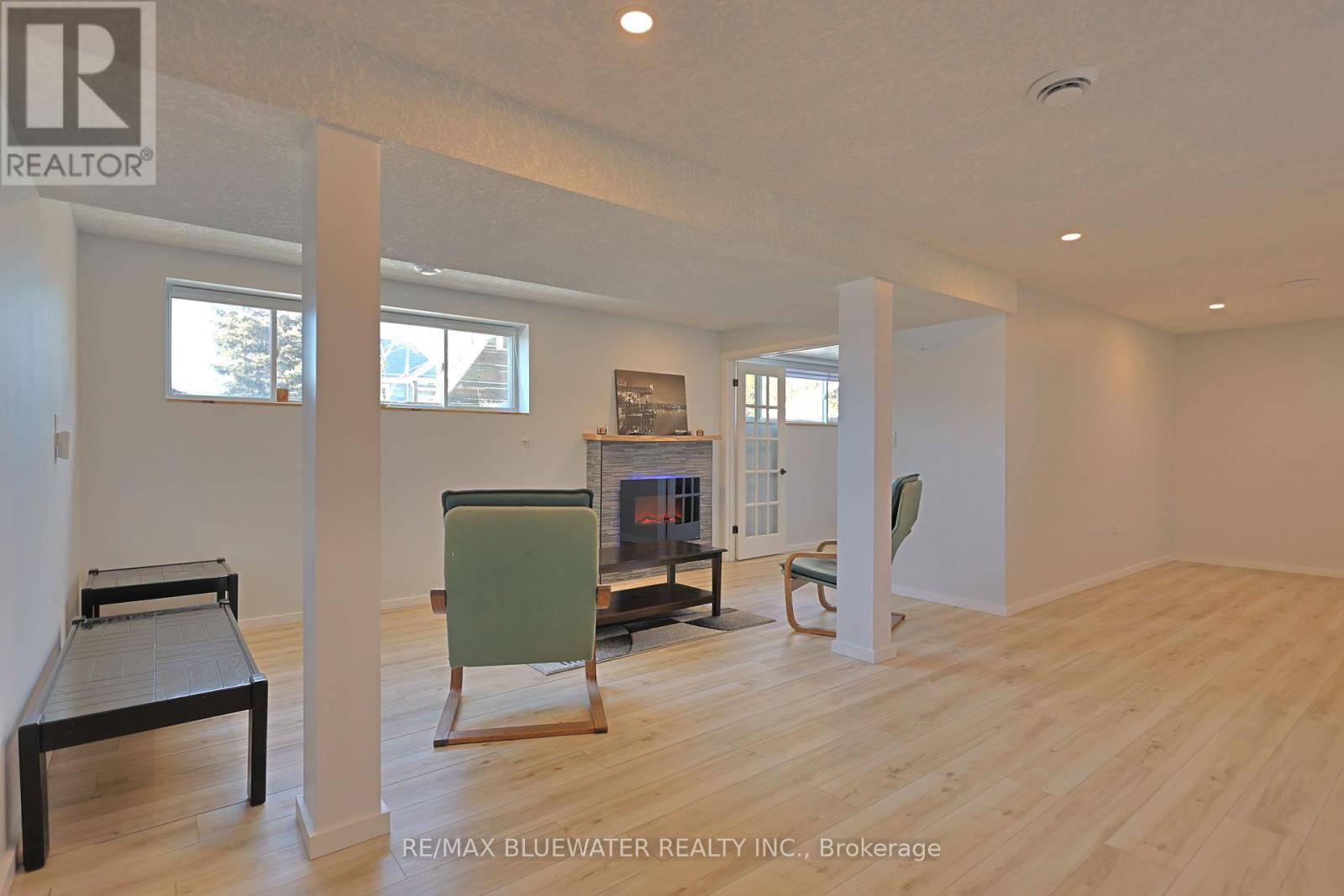 71224 Sandra Street, Bluewater, Ontario  N0M 1N0 - Photo 24 - X13073302