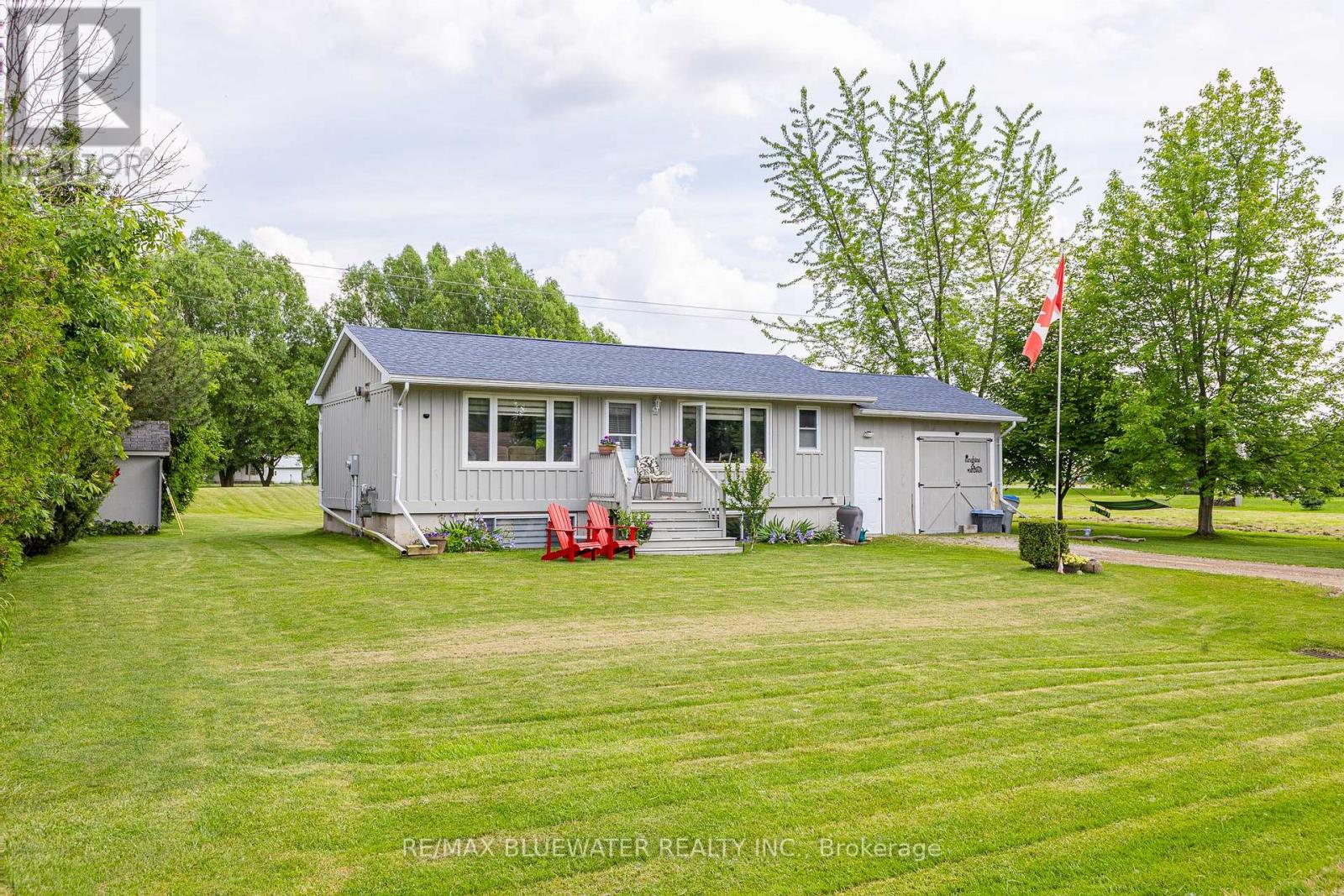 71224 Sandra Street, Bluewater, Ontario  N0M 1N0 - Photo 6 - X13073302