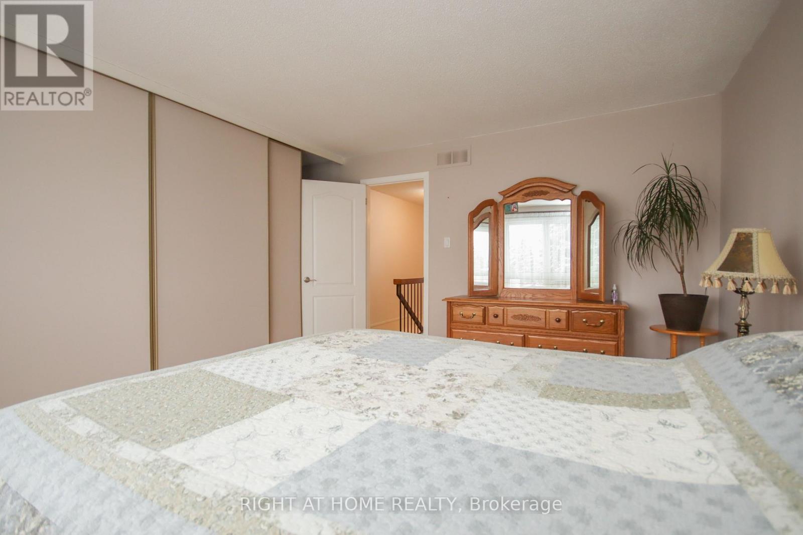 5986 Red Willow Drive, Ottawa, Ontario  K1C 7H9 - Photo 25 - X13073322