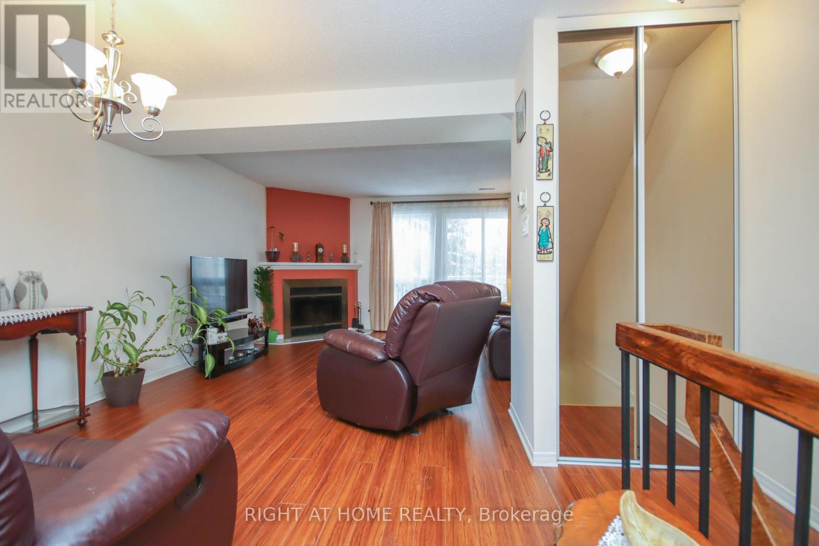 5986 Red Willow Drive, Ottawa, Ontario  K1C 7H9 - Photo 9 - X13073322