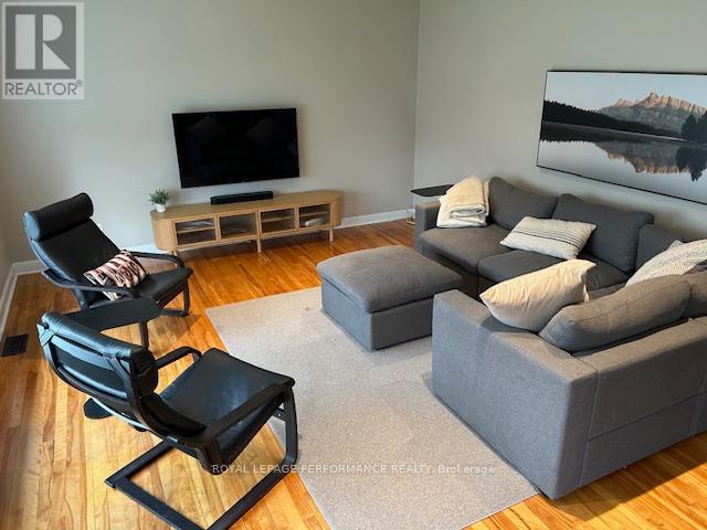 1321 Rustic Drive, Ottawa, Ontario  K2C 2Y3 - Photo 2 - X13073330