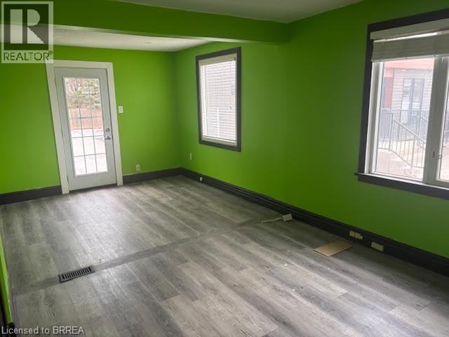 224 King George Road, Brantford, Ontario  N3R 5L4 - Photo 12 - 40826332