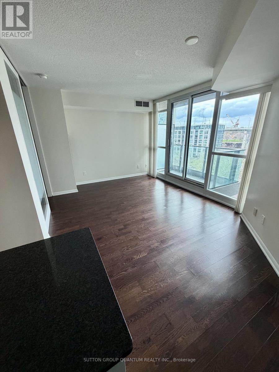 615 - 215 Fort York Boulevard, Toronto (Waterfront Communities), Ontario  M5V 4A2 - Photo 11 - C13073298