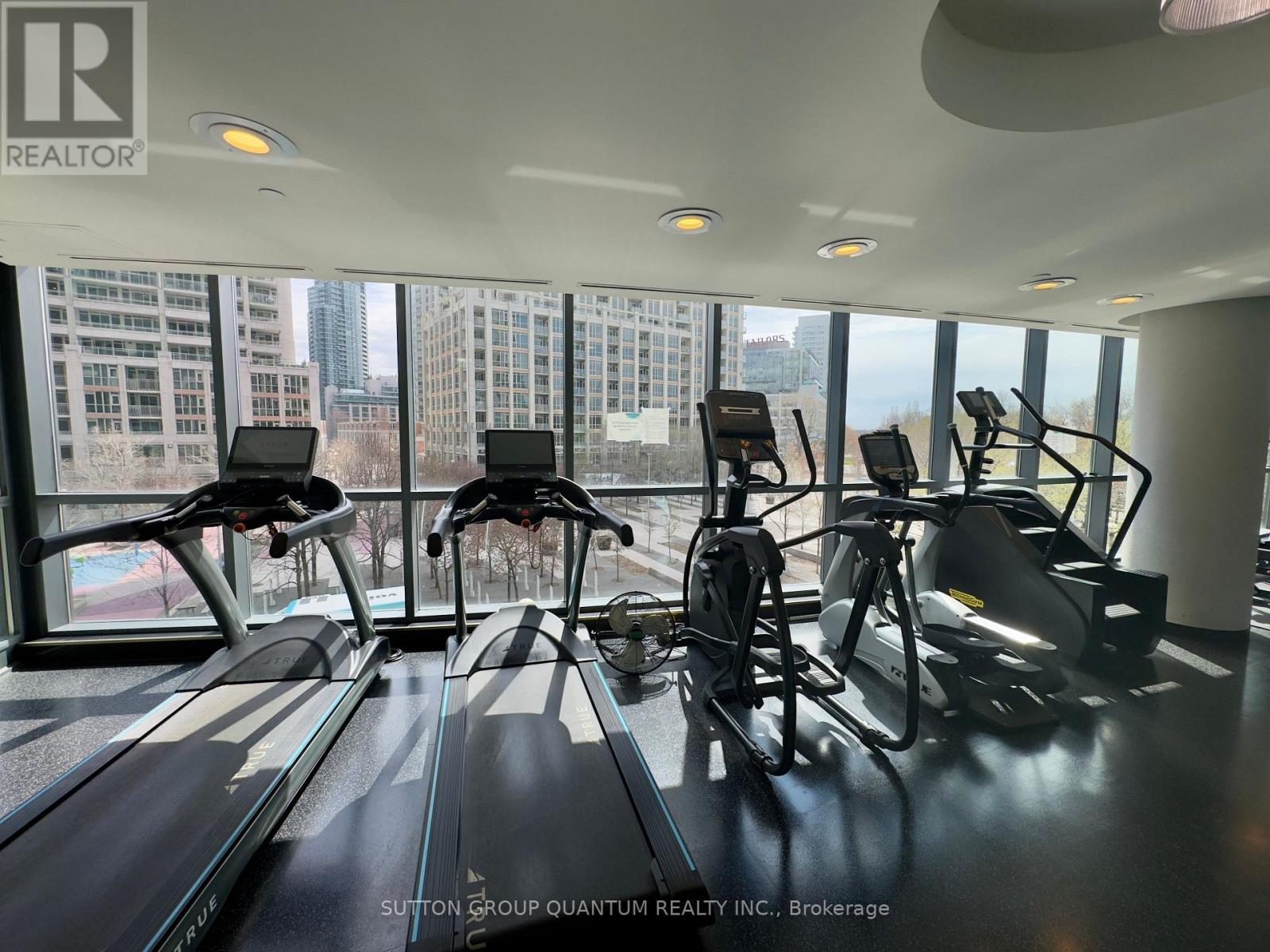 615 - 215 Fort York Boulevard, Toronto (Waterfront Communities), Ontario  M5V 4A2 - Photo 6 - C13073298