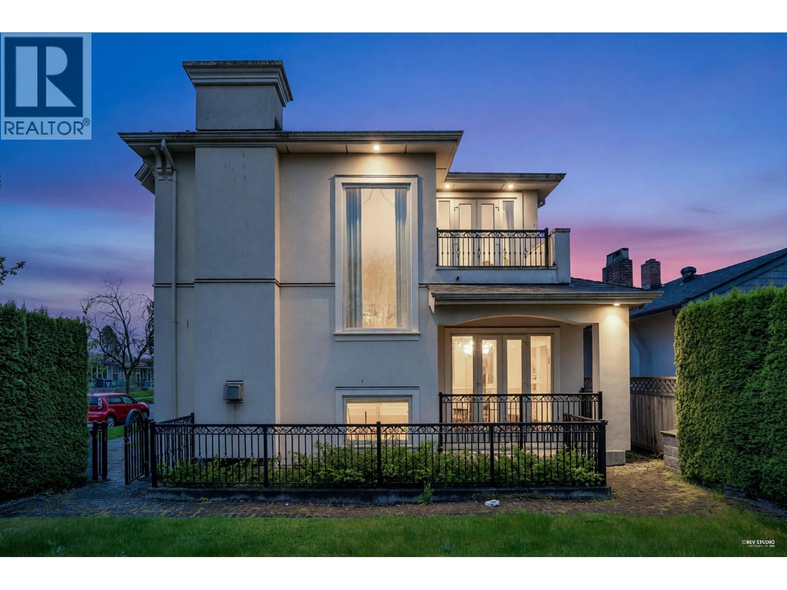3439 Balaclava Street, Vancouver, British Columbia  V6L 2S7 - Photo 3 - R3118613
