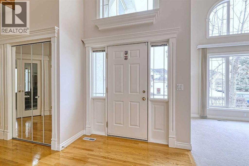 253 Patterson Boulevard SW, Calgary, Alberta  T3H 3J6 - Photo 4 - A2301955