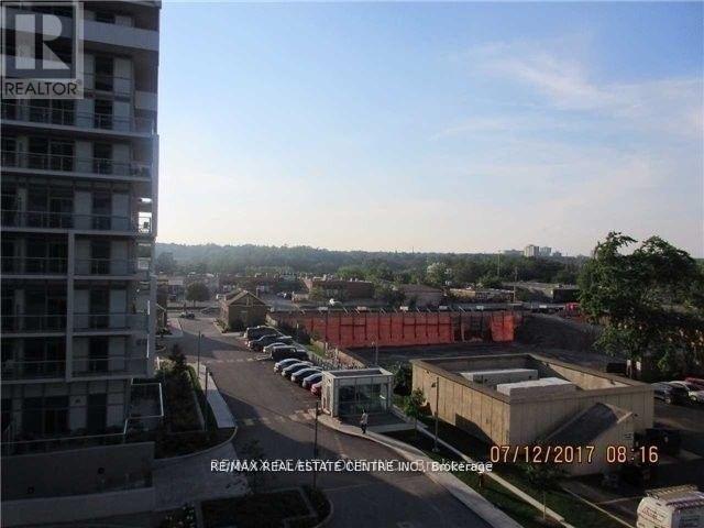 402 - 55 Speers Road, Oakville, Ontario  L6K 3R6 - Photo 2 - W13073348