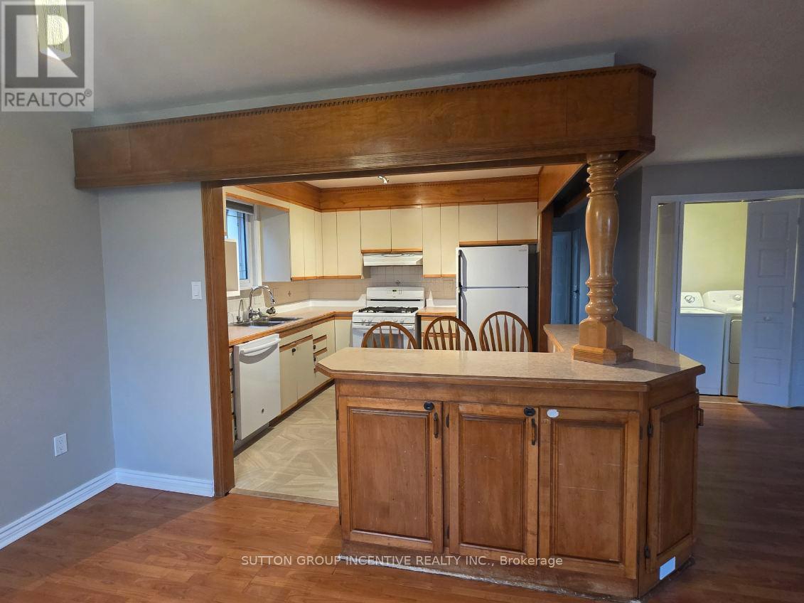 50 Farmingdale Crescent, Barrie, Ontario  L4M 5E5 - Photo 11 - S13073238