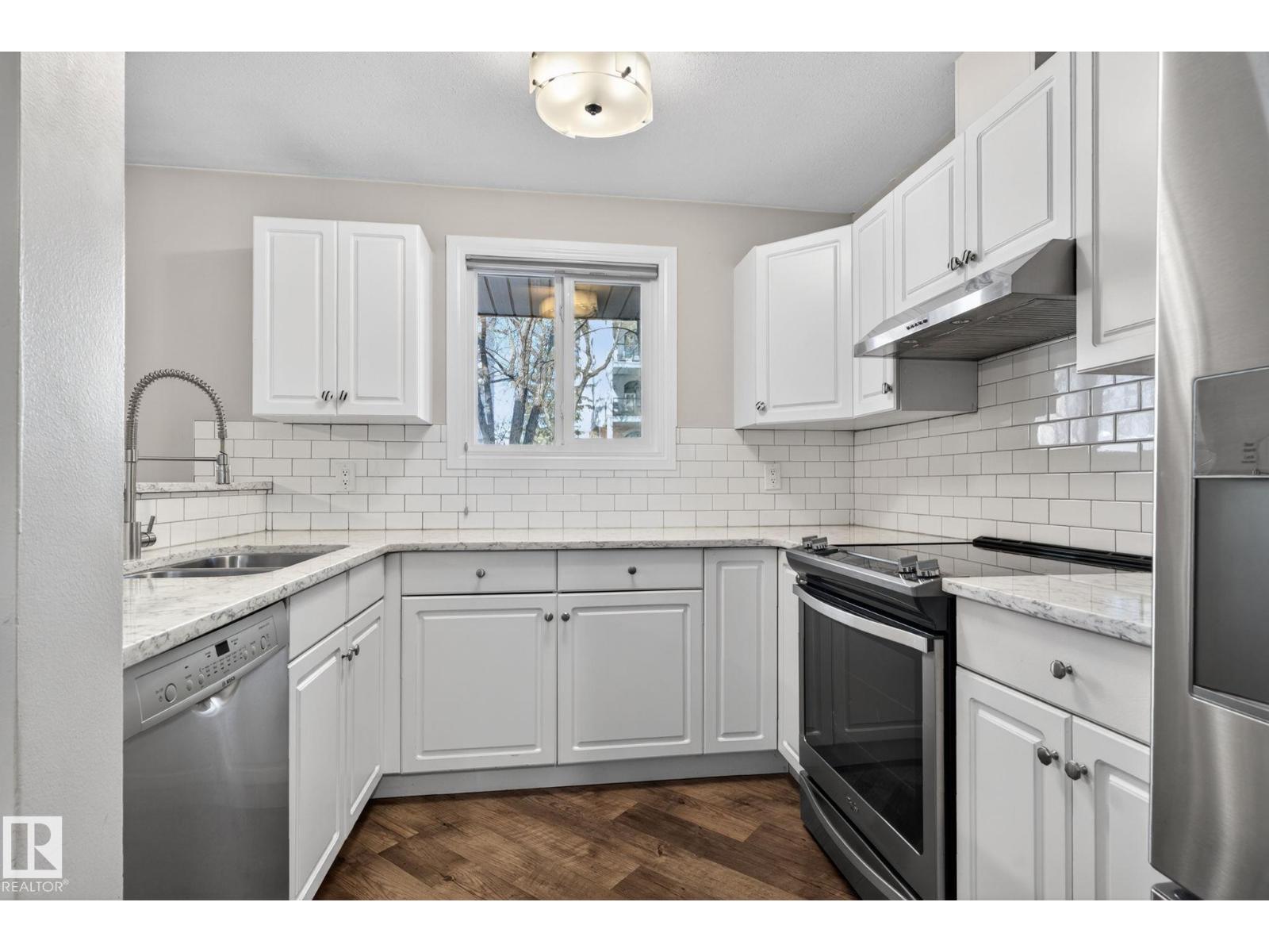 #113 10153 117 St NW, Edmonton, Alberta  T5K 1X5 - Photo 4 - E4485318