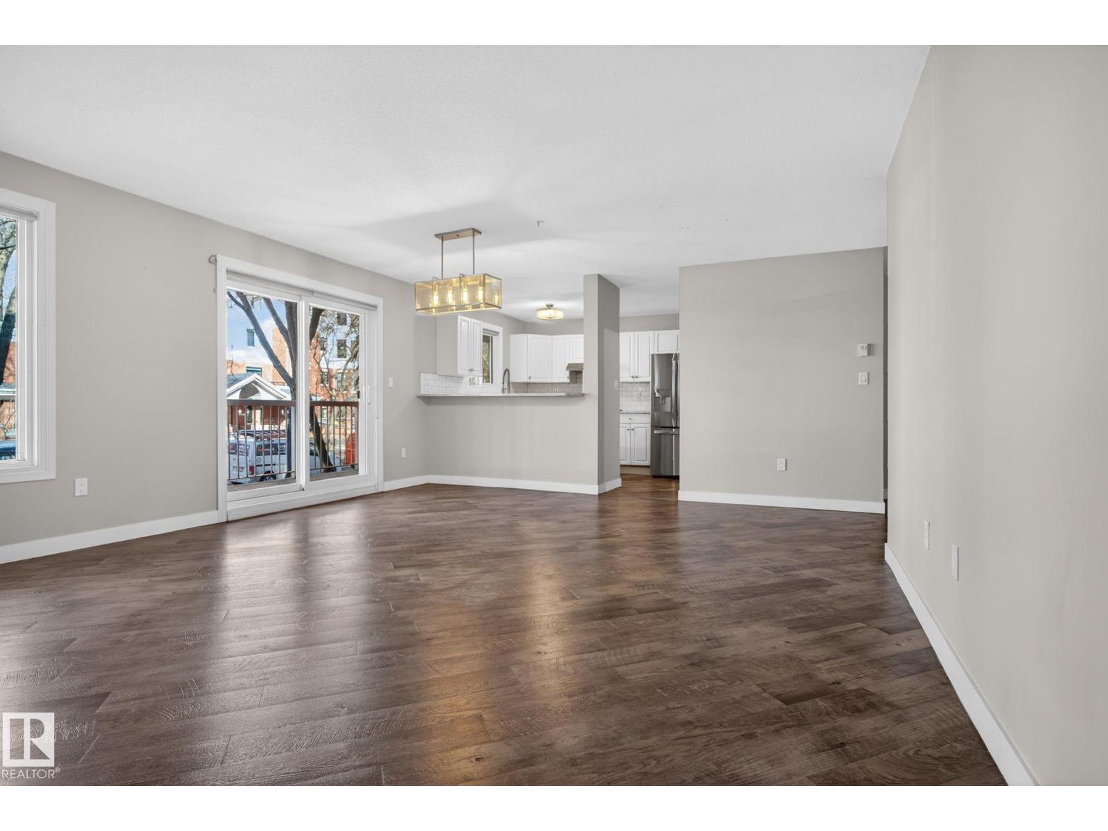 #113 10153 117 St NW, Edmonton, Alberta  T5K 1X5 - Photo 7 - E4485318