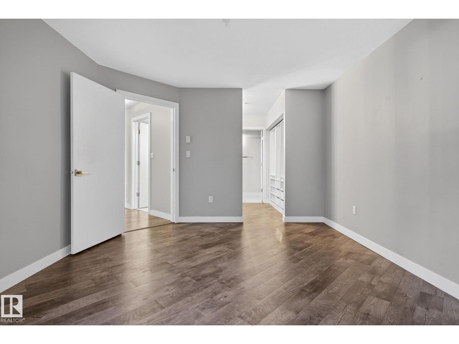#113 10153 117 St NW, Edmonton, Alberta  T5K 1X5 - Photo 11 - E4485318