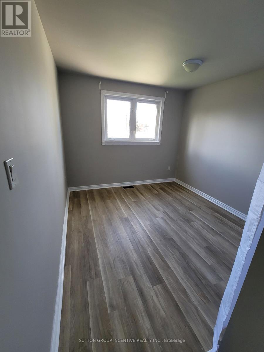 50 Farmingdale Crescent, Barrie, Ontario  L4M 5E5 - Photo 20 - S13073238