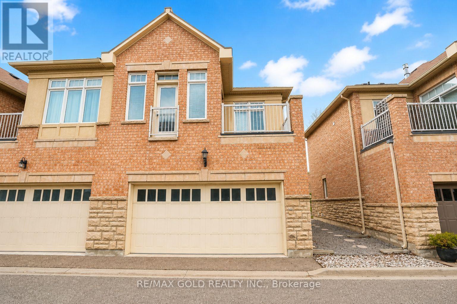 2032 LAKESHORE ROAD W, Mississauga, Ontario