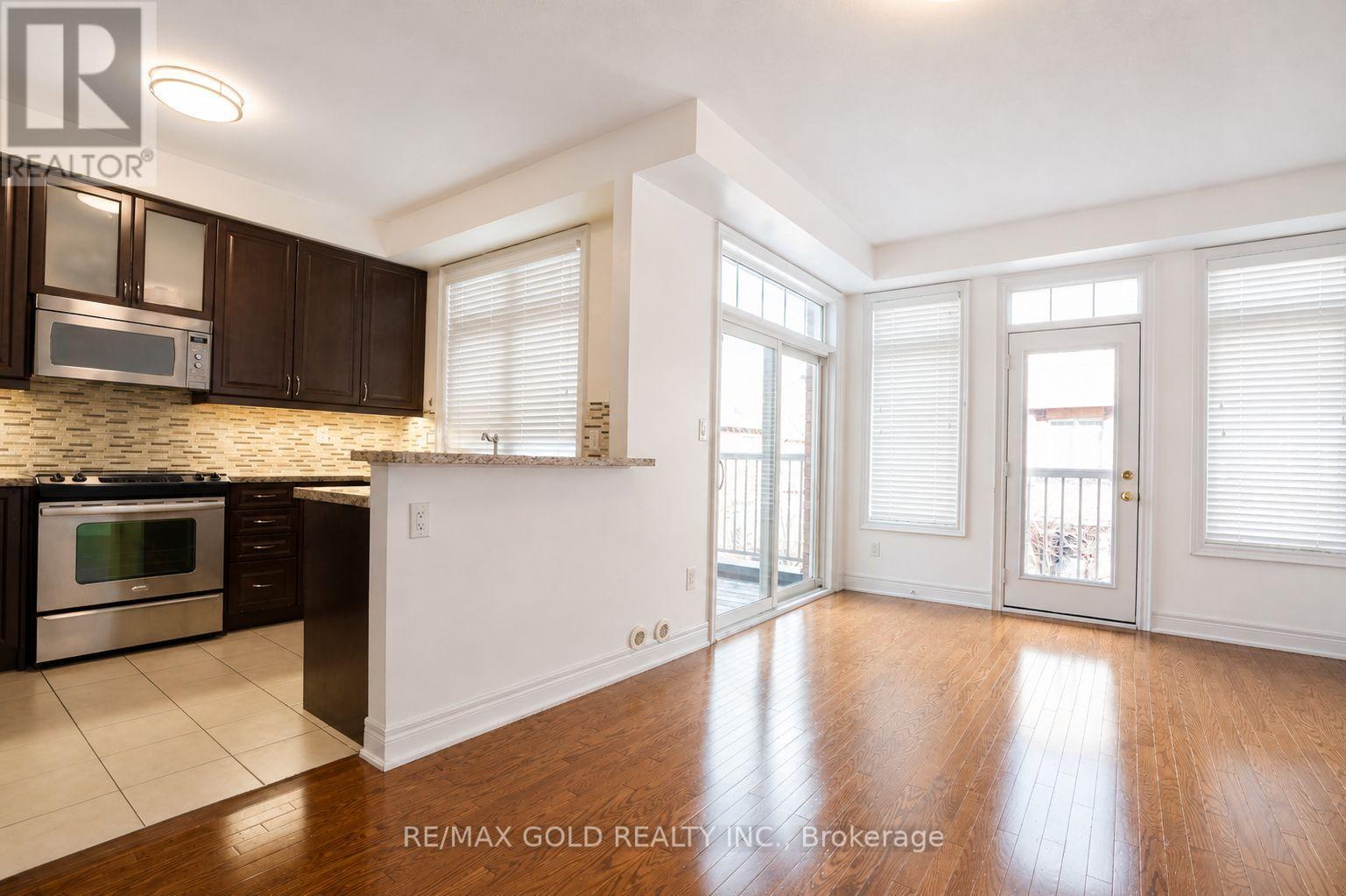 2032 Lakeshore Road W, Mississauga, Ontario  L5J 1J8 - Photo 19 - W13054302