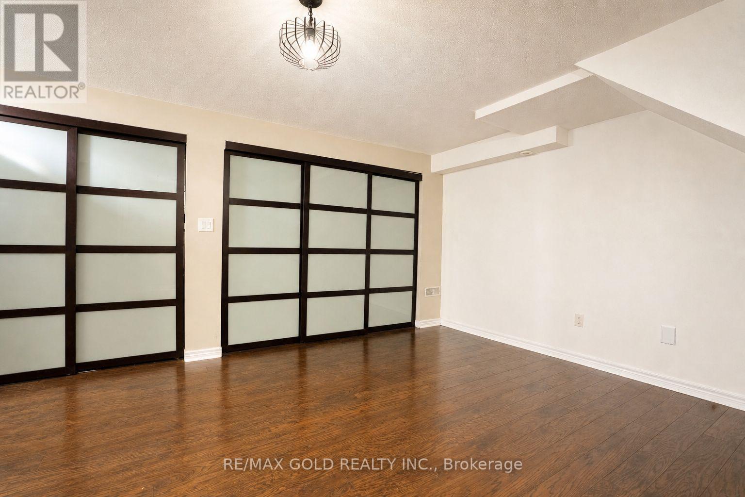 2032 Lakeshore Road W, Mississauga, Ontario  L5J 1J8 - Photo 24 - W13054302