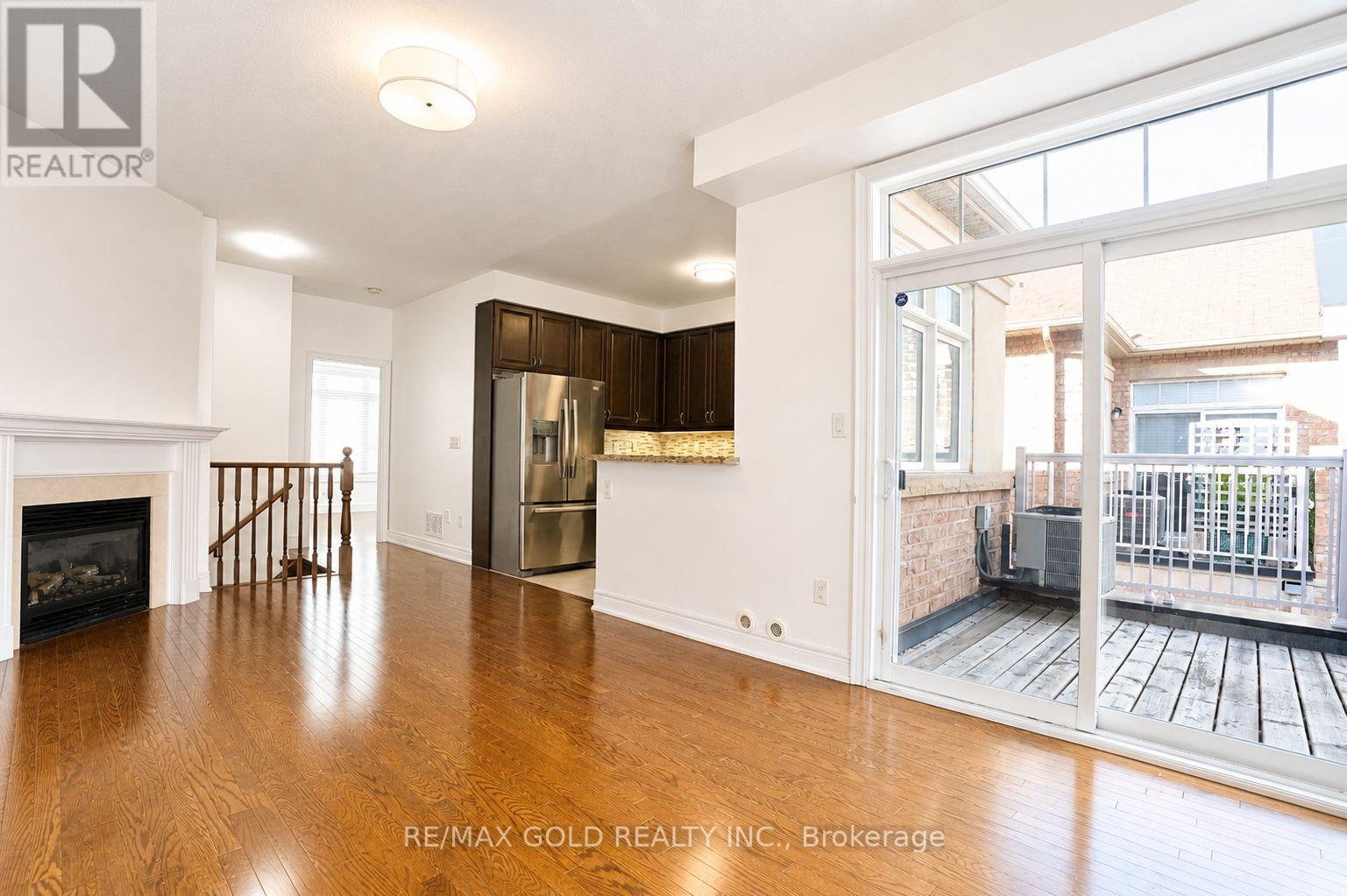 2032 Lakeshore Road W, Mississauga, Ontario  L5J 1J8 - Photo 11 - W13054302