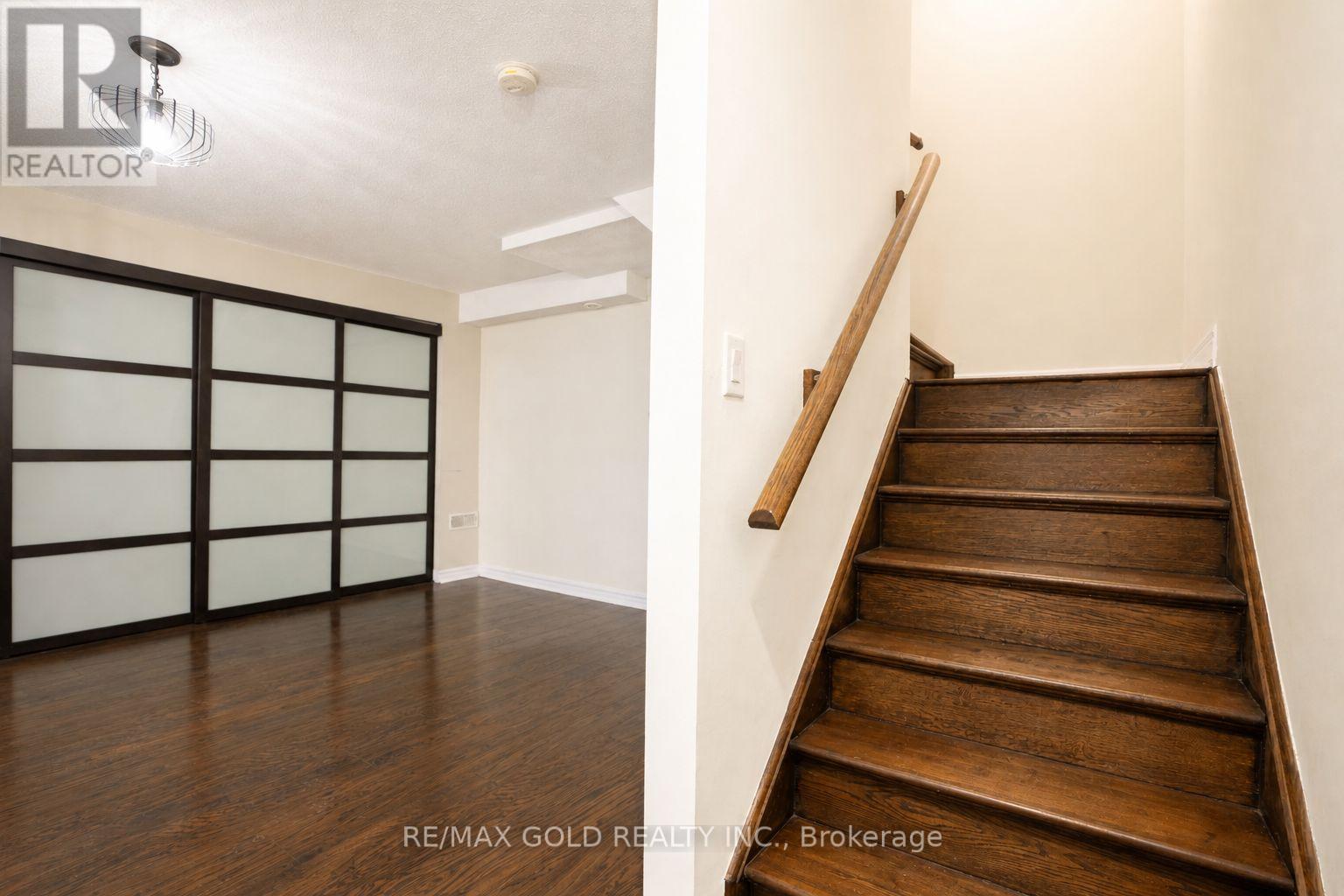 2032 Lakeshore Road W, Mississauga, Ontario  L5J 1J8 - Photo 25 - W13054302