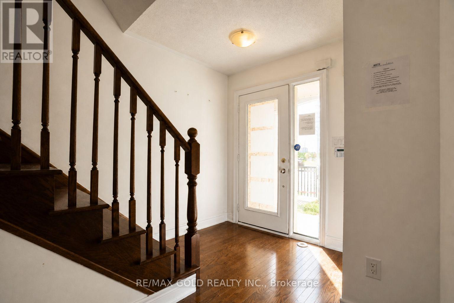 2032 Lakeshore Road W, Mississauga, Ontario  L5J 1J8 - Photo 5 - W13054302