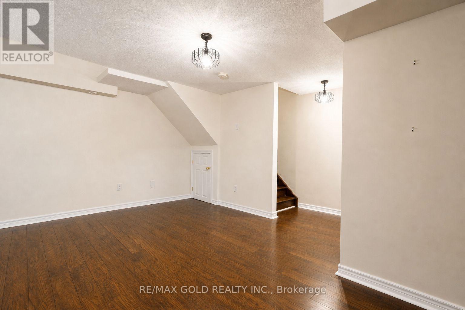 2032 Lakeshore Road W, Mississauga, Ontario  L5J 1J8 - Photo 22 - W13054302