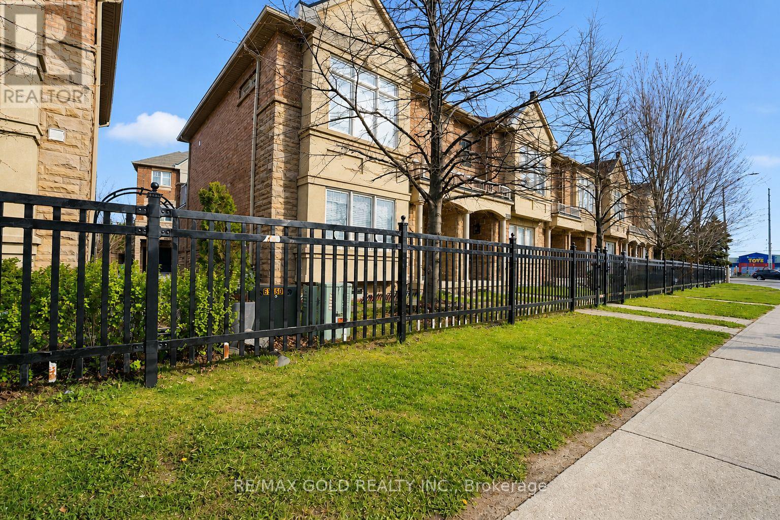 2032 Lakeshore Road W, Mississauga, Ontario  L5J 1J8 - Photo 31 - W13054302