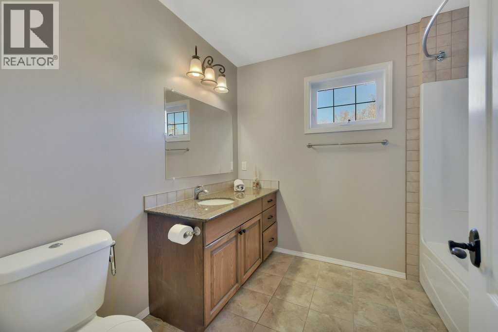 5317 50 Street, Bentley, Alberta  T0C 0J0 - Photo 23 - A2297446
