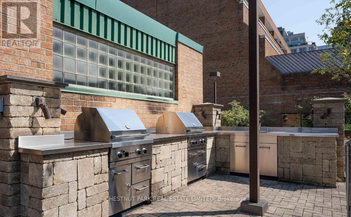 204 - 77 Avenue Road, Toronto, Ontario  M5R 3R8 - Photo 31 - C13028184