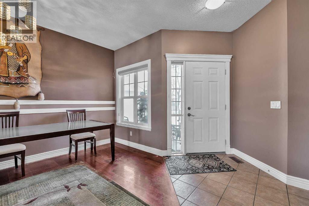 69, 39 Strathlea Common SW, Calgary, Alberta  T3H 5P8 - Photo 2 - A2307253