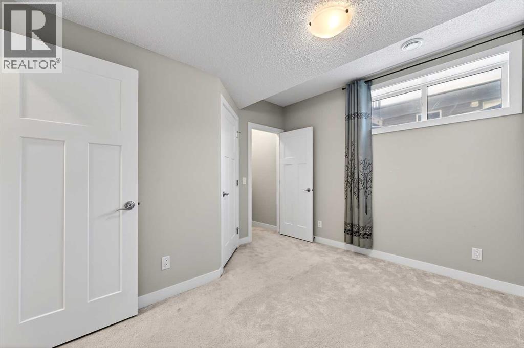 30 Sage Bluff Gate NW, Calgary, Alberta  T3R 0Y9 - Photo 34 - A2286353