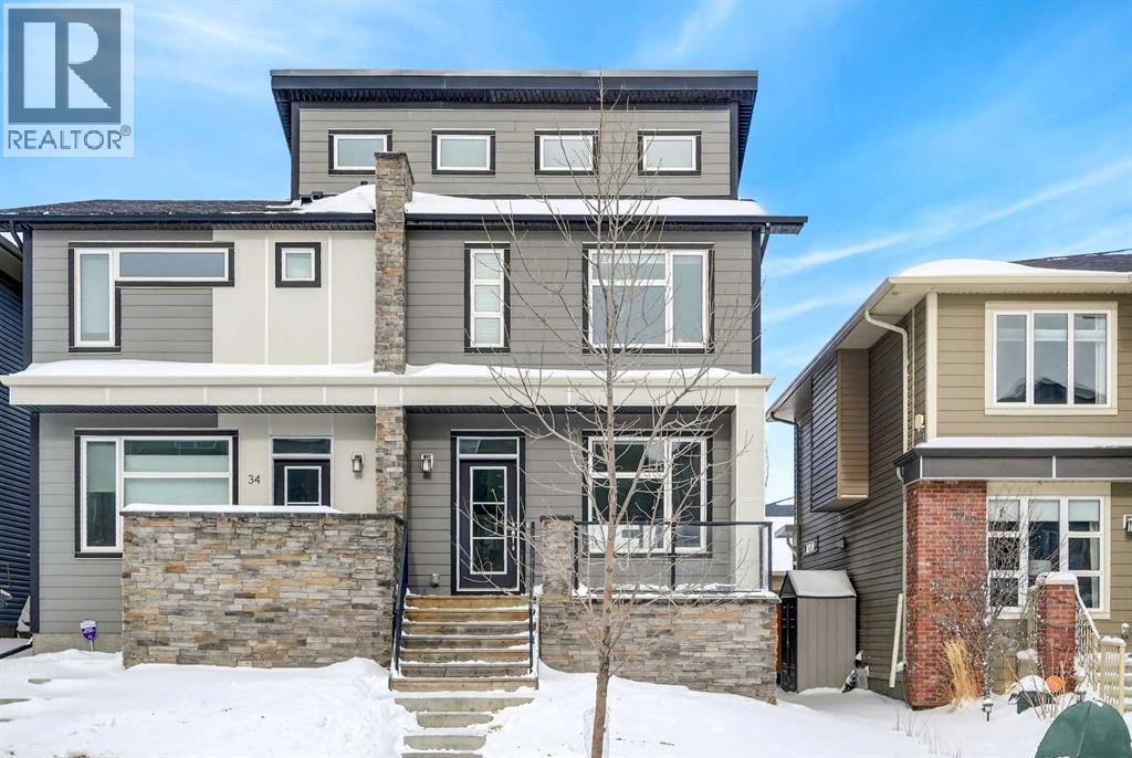 30 Sage Bluff Gate NW, Calgary, Alberta  T3R 0Y9 - Photo 1 - A2286353