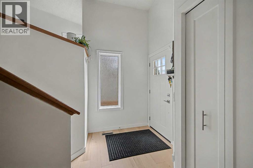 81 Citadel Gardens NW, Calgary, Alberta  T3G 3X6 - Photo 4 - A2306216