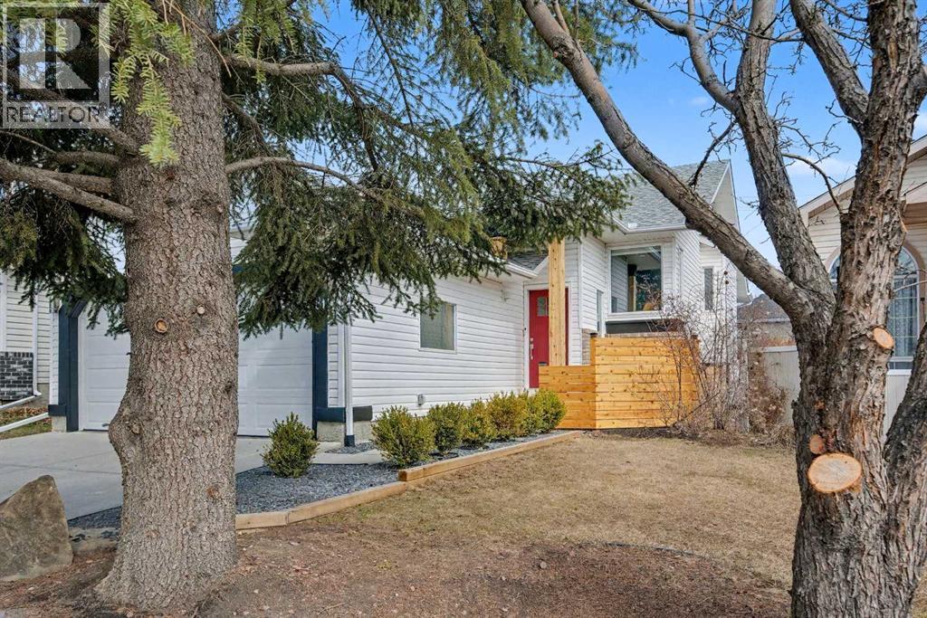 81 Citadel Gardens NW, Calgary, Alberta  T3G 3X6 - Photo 3 - A2306216