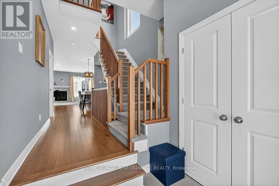 790 Cairn Cres Crescent E, Ottawa, Ontario  K1W 0P7 - Photo 4 - X13073352