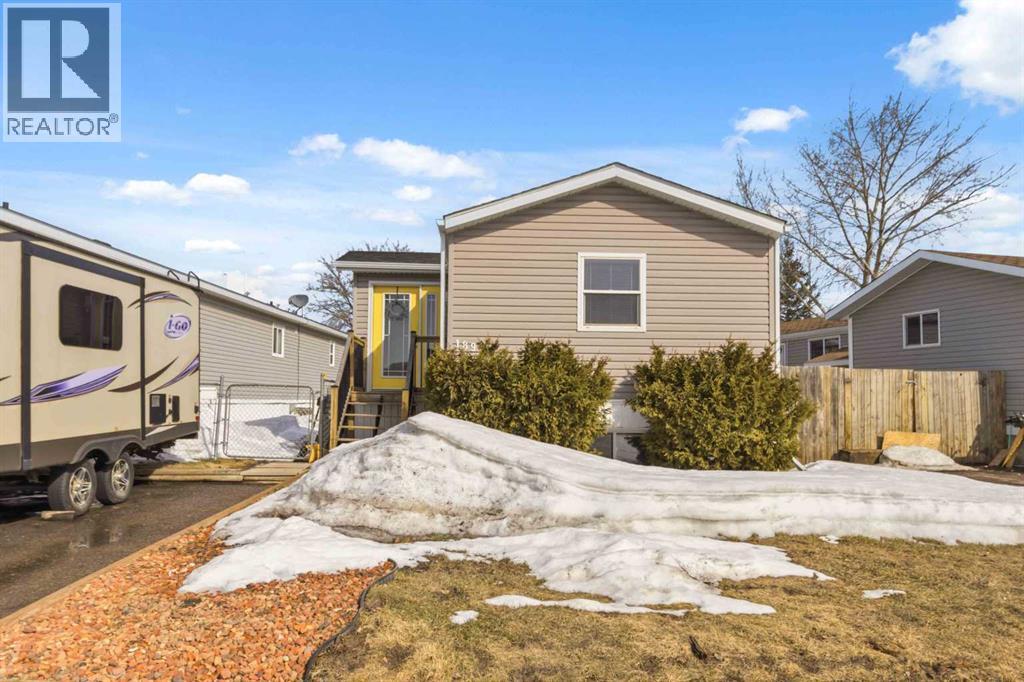 189 Caouette Crescent, Fort Mcmurray, Alberta  T9K 2H9 - Photo 2 - A2305792