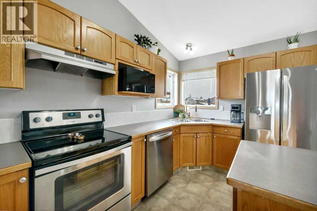 176 Westgate Crescent, Blackfalds, Alberta  T4M 0J9 - Photo 10 - A2302726