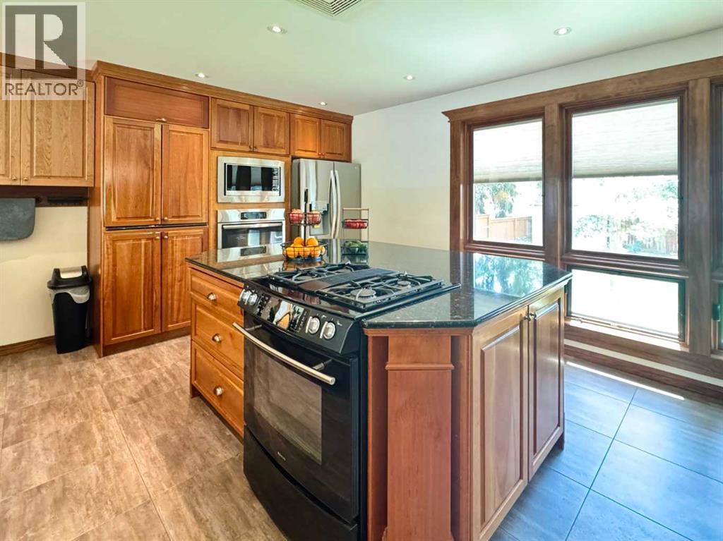 2302 14 Avenue S, Lethbridge, Alberta  T1K 0V5 - Photo 11 - A2298791