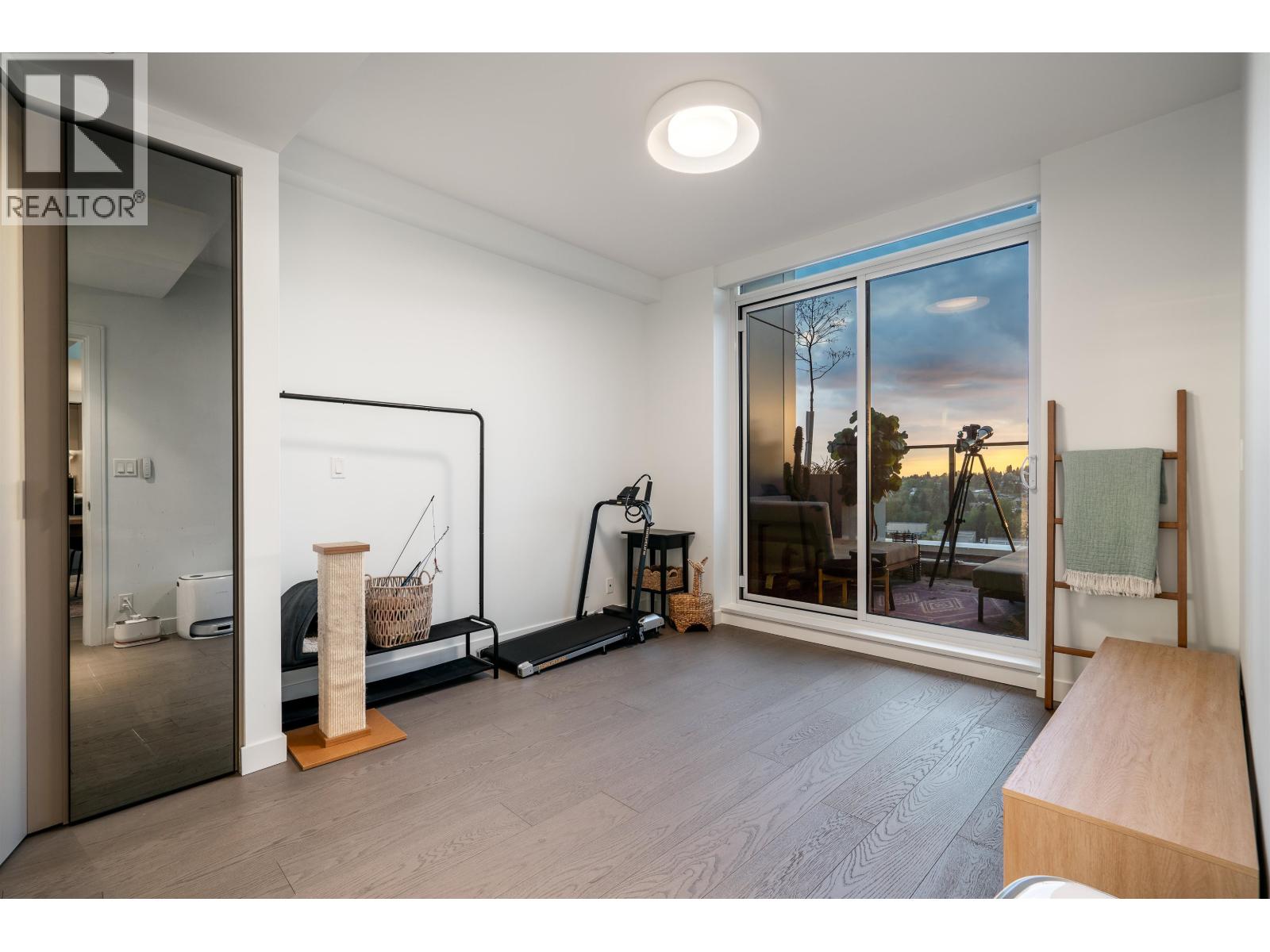 2406 1500 Fern Street, North Vancouver, British Columbia  V7J 0E6 - Photo 14 - R3118615