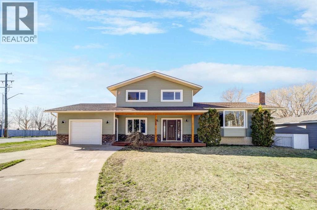 202 Rubie Crescent, Nobleford, Alberta  T0L 1S0 - Photo 1 - A2304506