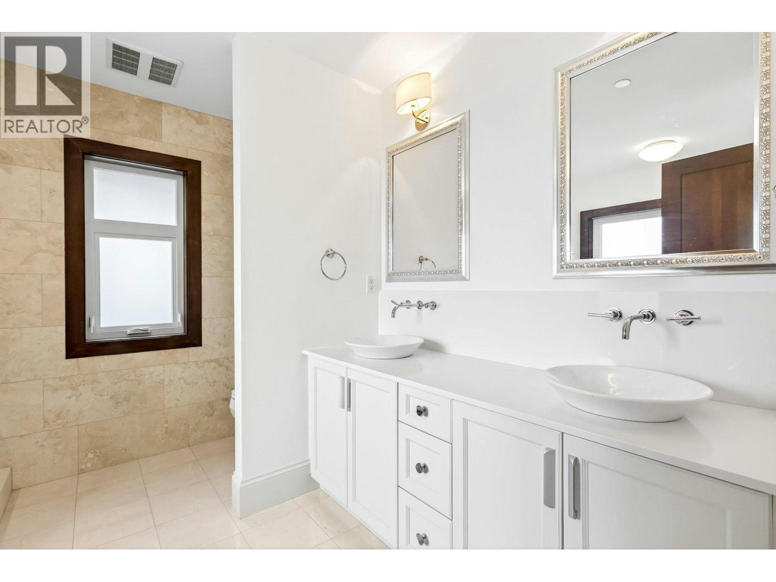 371x W 22nd Ave Street, Vancouver, British Columbia  V6S 1J5 - Photo 12 - R3118622