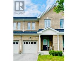 215 RADIAL DRIVE, Aurora, Ontario