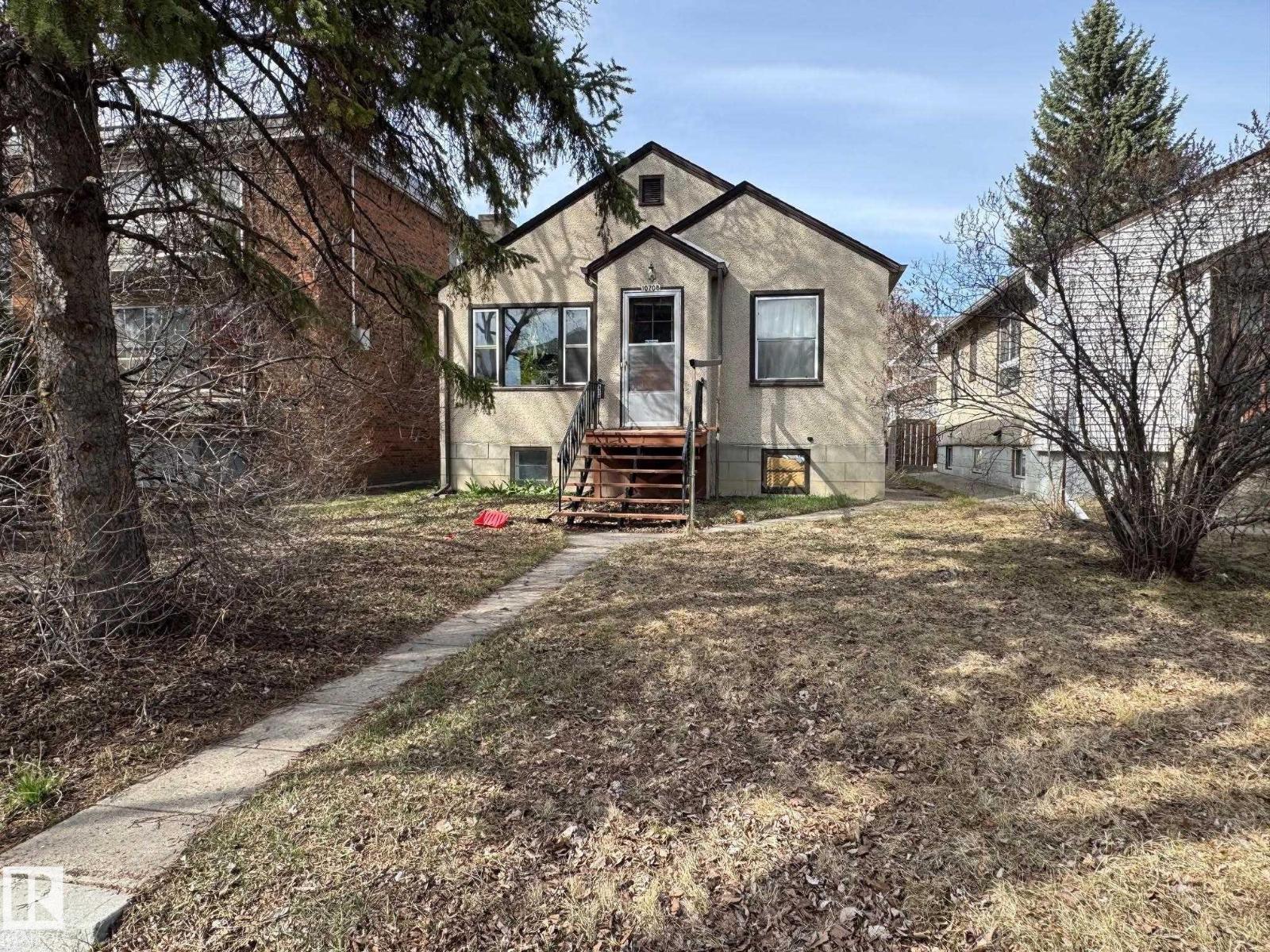 10708 UNIVERSITY AV NW, edmonton, Alberta