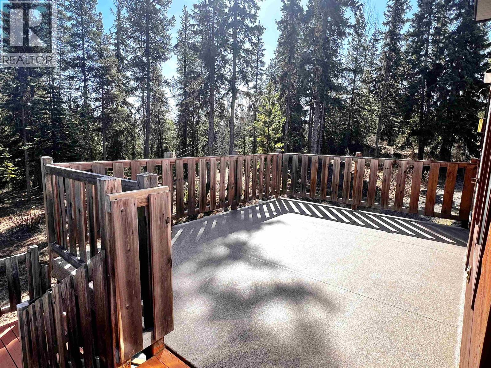 3170 Mountainview Road, Smithers, British Columbia  V0J 2N6 - Photo 14 - R3115586