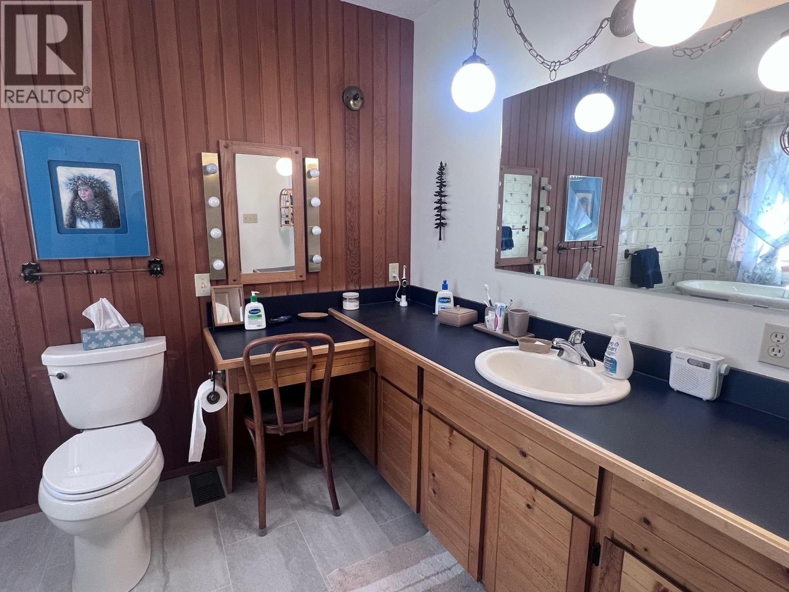 3170 Mountainview Road, Smithers, British Columbia  V0J 2N6 - Photo 35 - R3115586