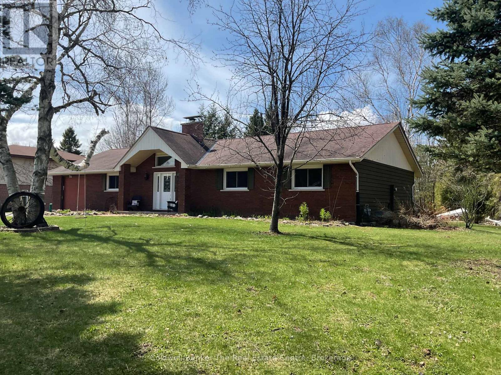 3 Glendale Road, Bracebridge, Ontario  P1L 1B3 - Photo 2 - X12944972