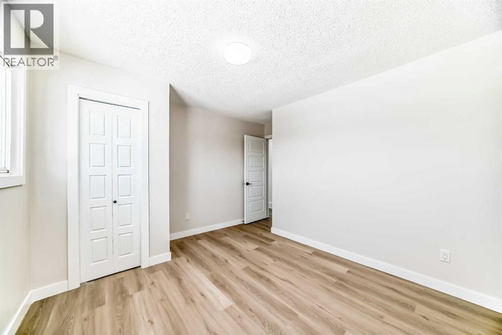 6128 Madigan Drive NE, Calgary, Alberta  T2A 4V8 - Photo 17 - A2281919