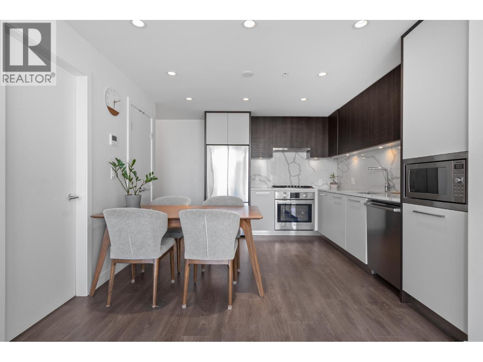 1301 567 Clarke Road, Coquitlam, British Columbia  V3J 0K7 - Photo 4 - R3117231