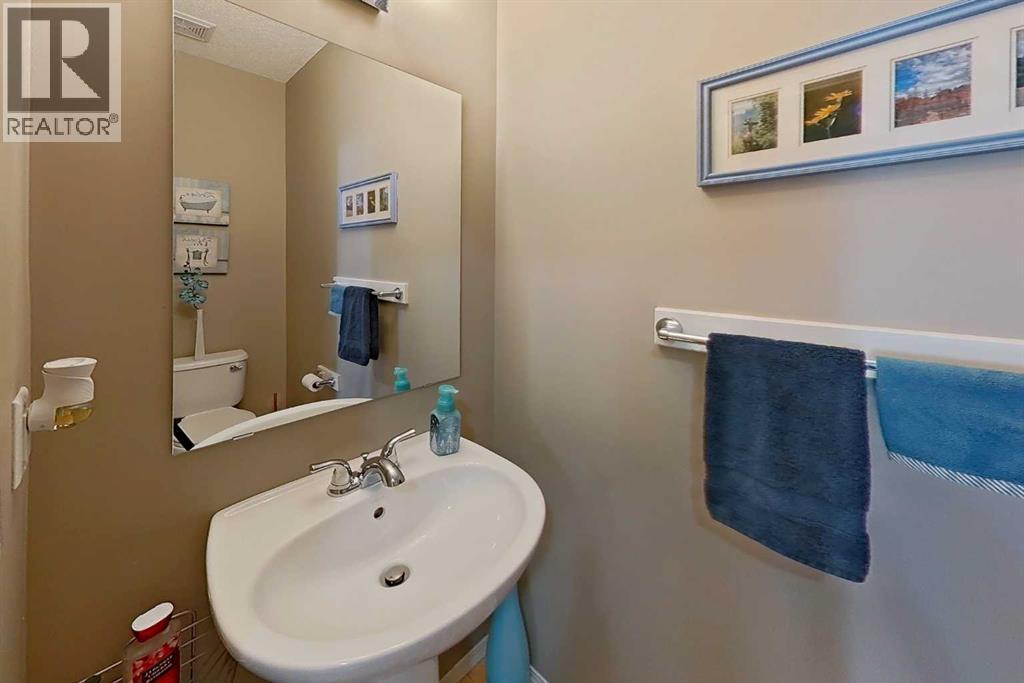 28 Cranarch Crescent SE, Calgary, Alberta  T3M 2J2 - Photo 11 - A2306433
