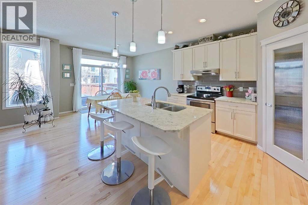 28 Cranarch Crescent SE, Calgary, Alberta  T3M 2J2 - Photo 3 - A2306433