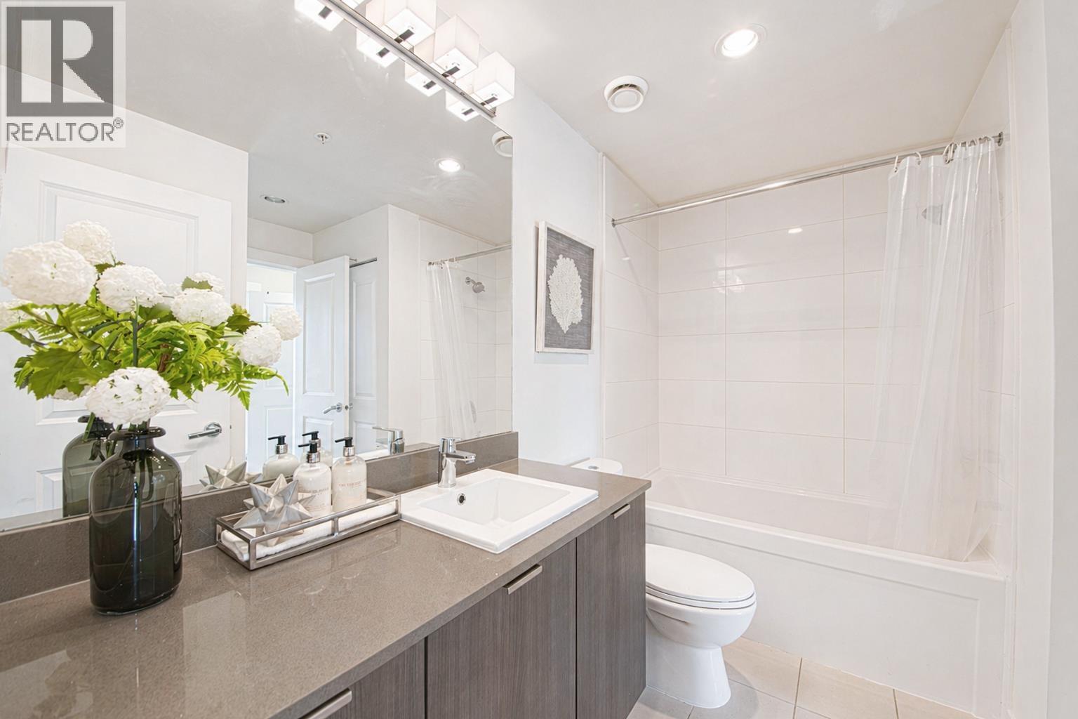 313 9877 University Crescent, Burnaby, British Columbia  V5A 0E5 - Photo 13 - R3118360
